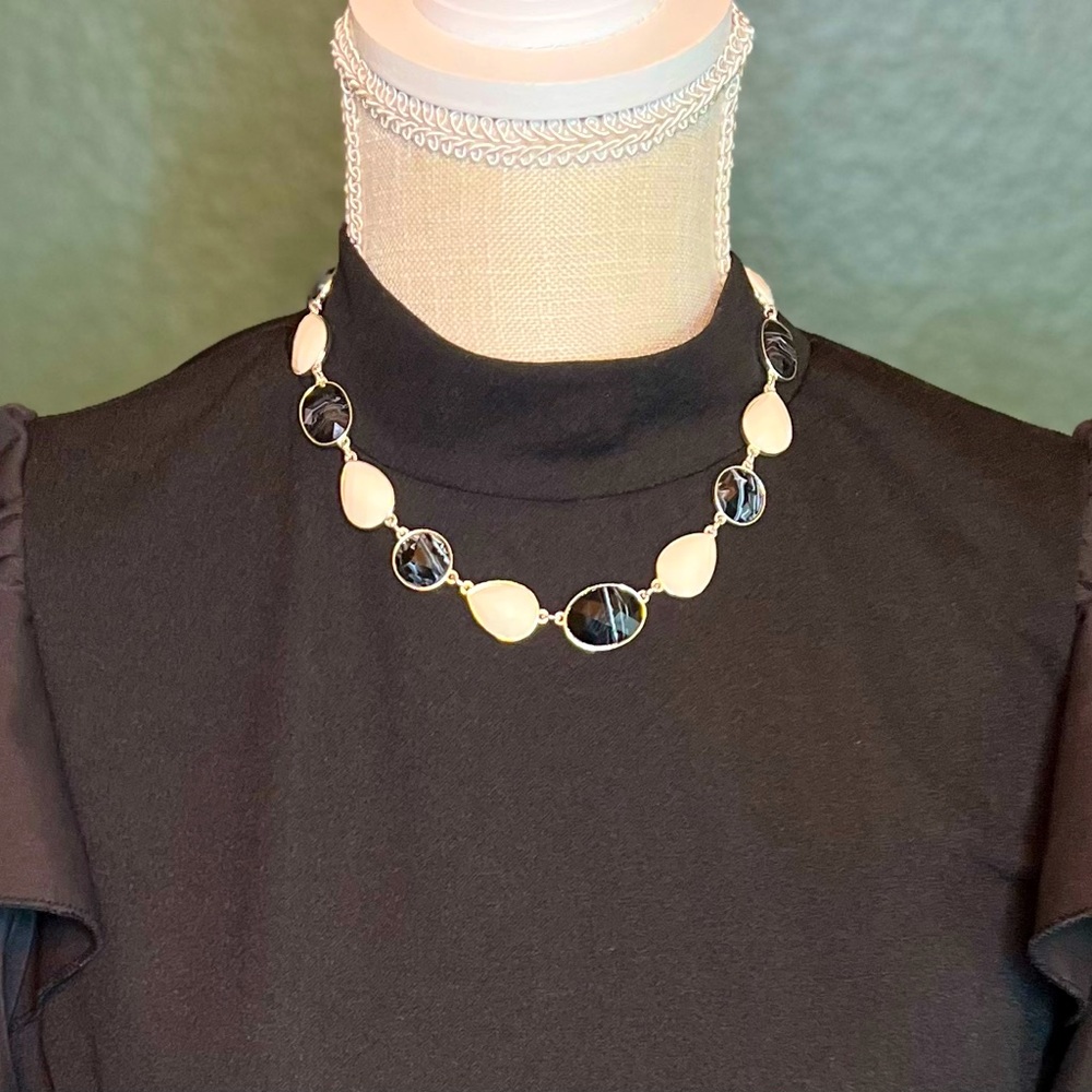 Vintage Black & White Glass Bead Adjustable Length Boho Necklace - Picture 8 of 9